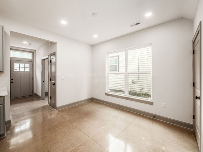 Building Photo - 166 Wisconsin Ave