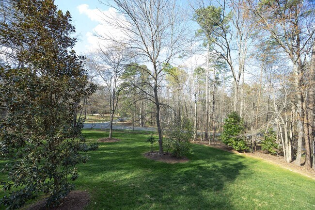 Building Photo - Beautifully renovated large home in CHCCS school district! Available mid-June!