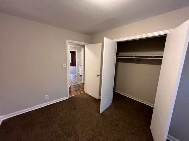 Building Photo - 1808 Sussex Dr