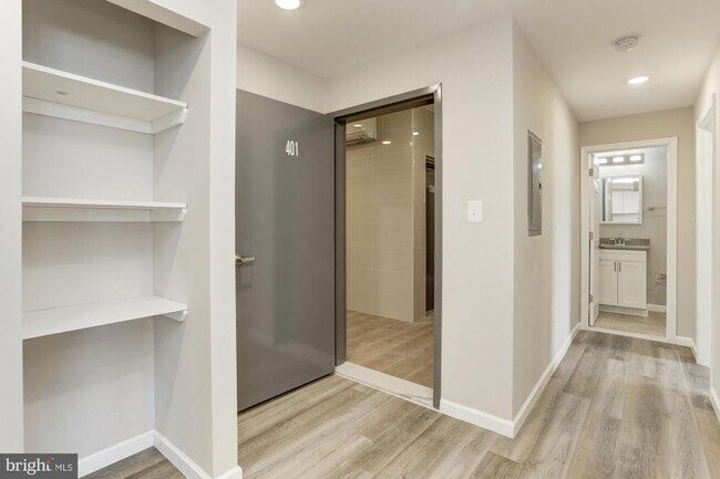 Building Photo - 1923 Ashland Ave