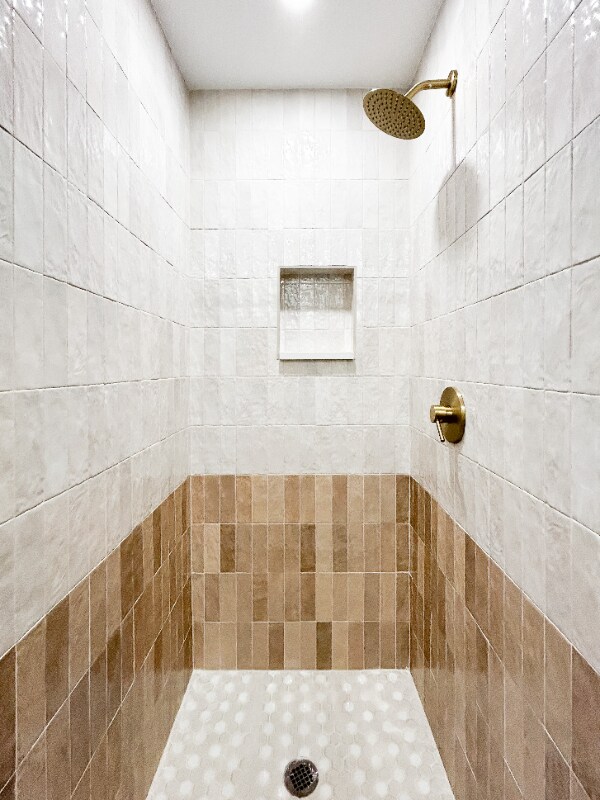 Building Photo - 417 66th Ave S