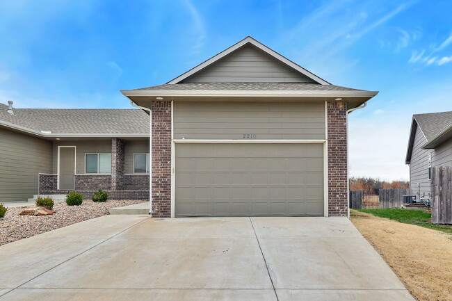 Building Photo - 2204 Quivira Cir