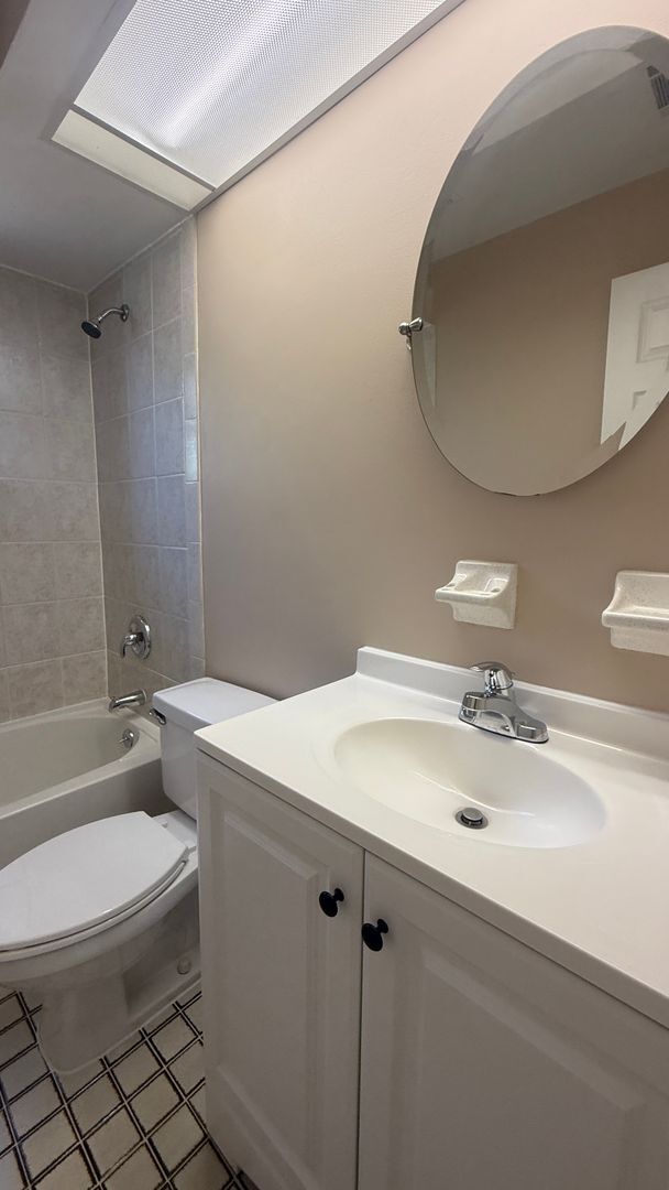 Building Photo - Charming 3-Bedroom Home in Quiet Winter Springs Neighborhood