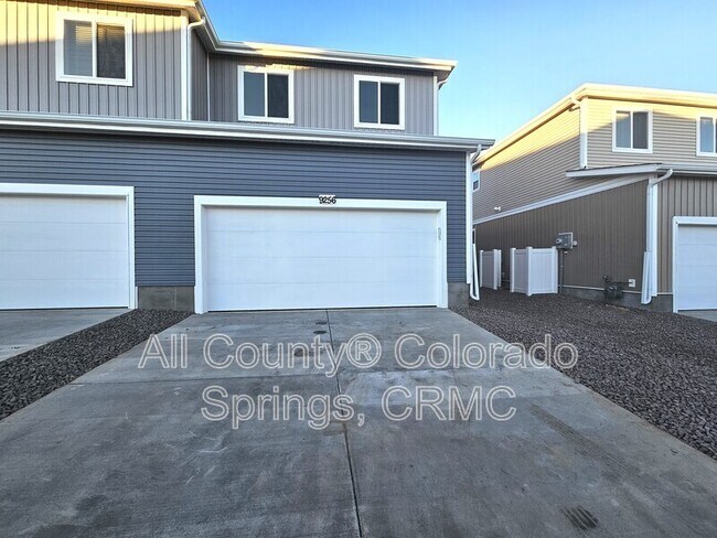 Building Photo - 9256 Lytle Grv