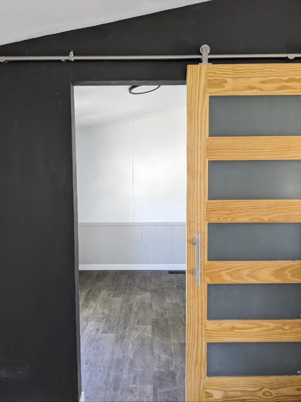 Building Photo - 101 W Skyway Dr