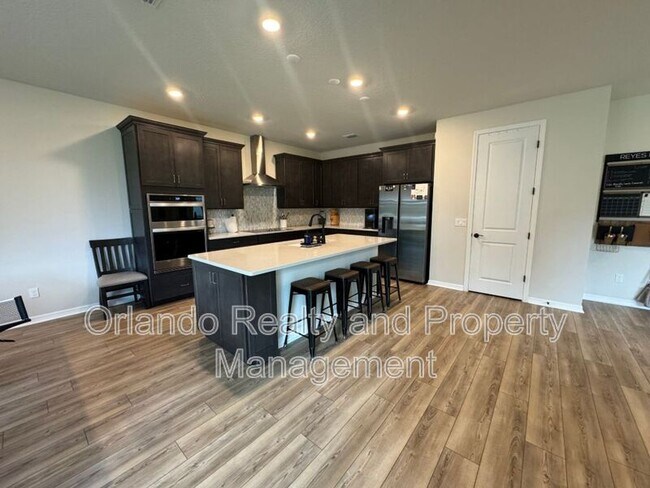 Building Photo - 5625 Cedar Chase Dr