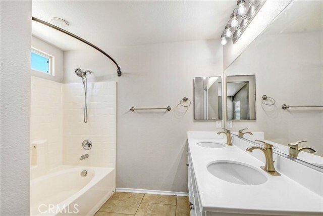 Building Photo - 25629 Driftview Cir