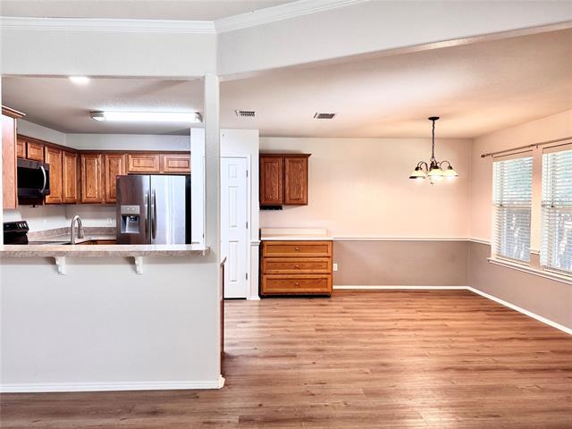 Building Photo - 716 Park Ridge Dr