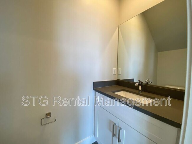 Building Photo - 1130 S 4380 W