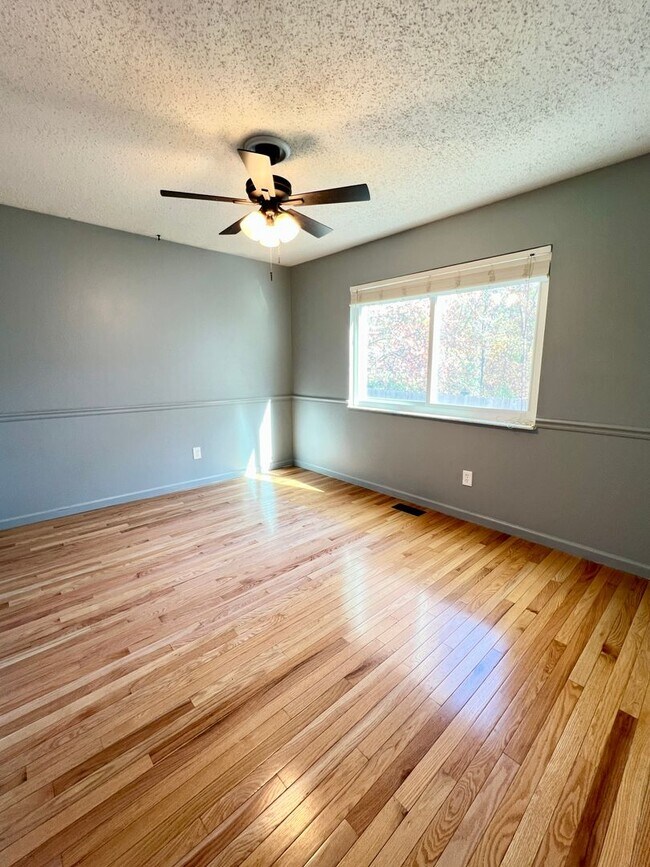 Building Photo - 1515 Mautenne Dr