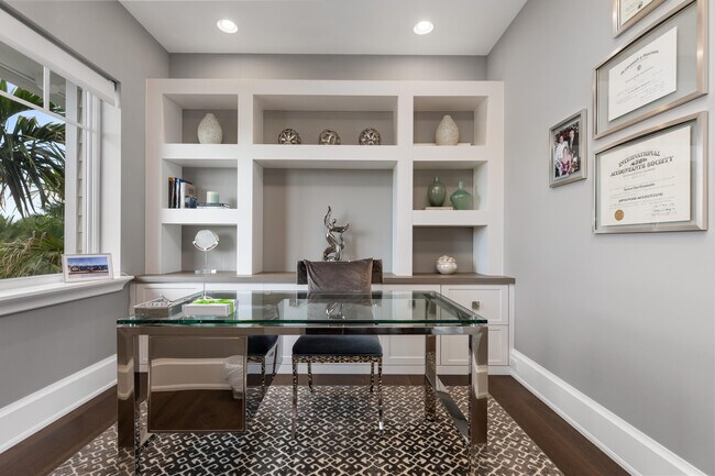 Building Photo - 3211 NE 27th Ave