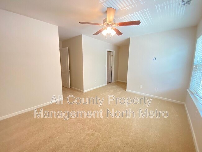 Building Photo - 41 Highland Pointe Cir W