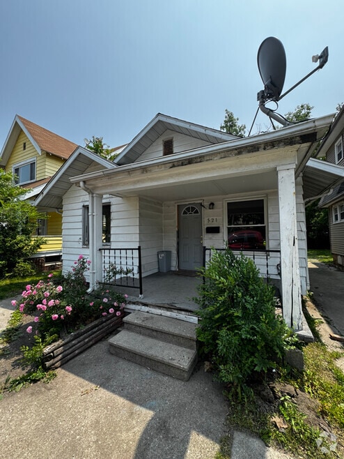 Building Photo - 521 S Detroit Ave