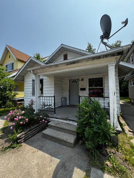 Primary Photo - 521 S Detroit Ave