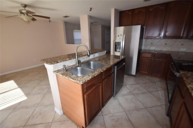 Building Photo - 13098 Lexington Summit St