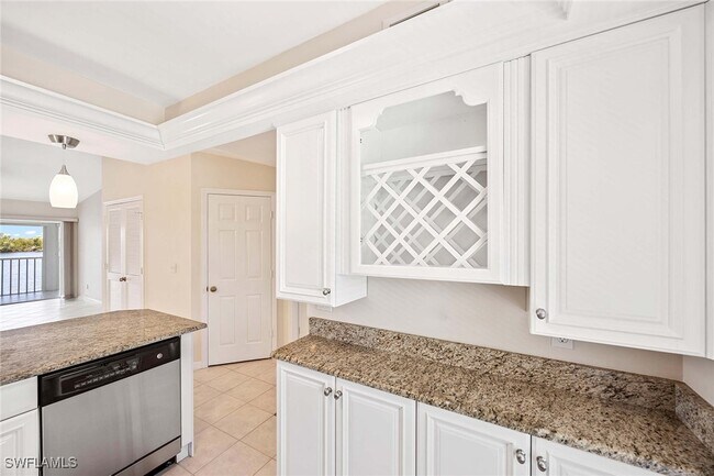 Building Photo - 1015 Mainsail Dr