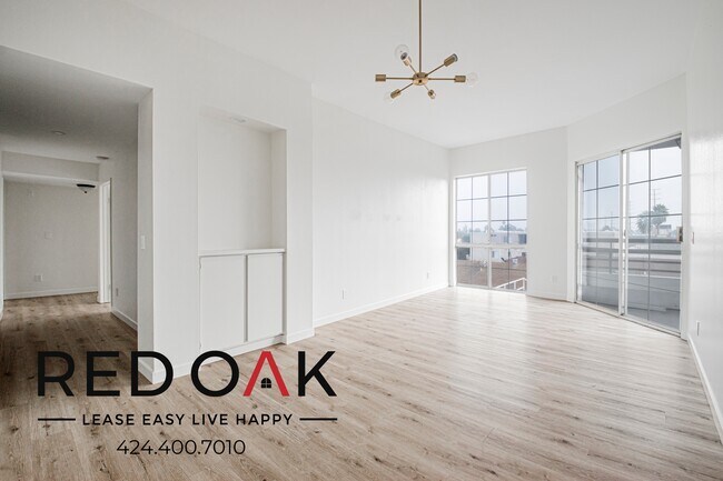 Building Photo - 4320 S Centinela Ave