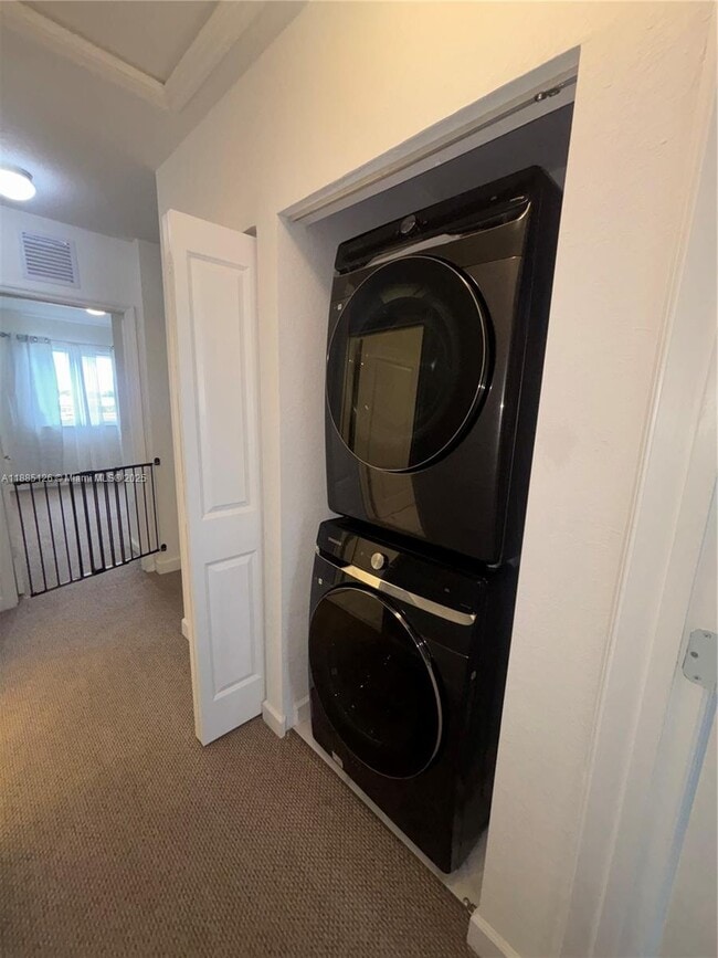 Building Photo - 1238 NW 4th Ln