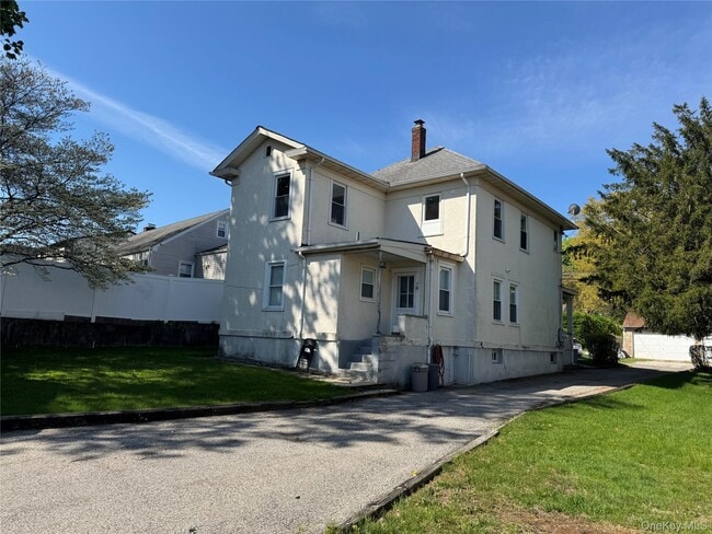Building Photo - 61 Nassau Ave