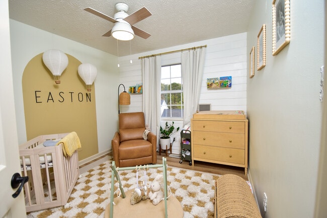 Building Photo - 1204 Edenbridge Way