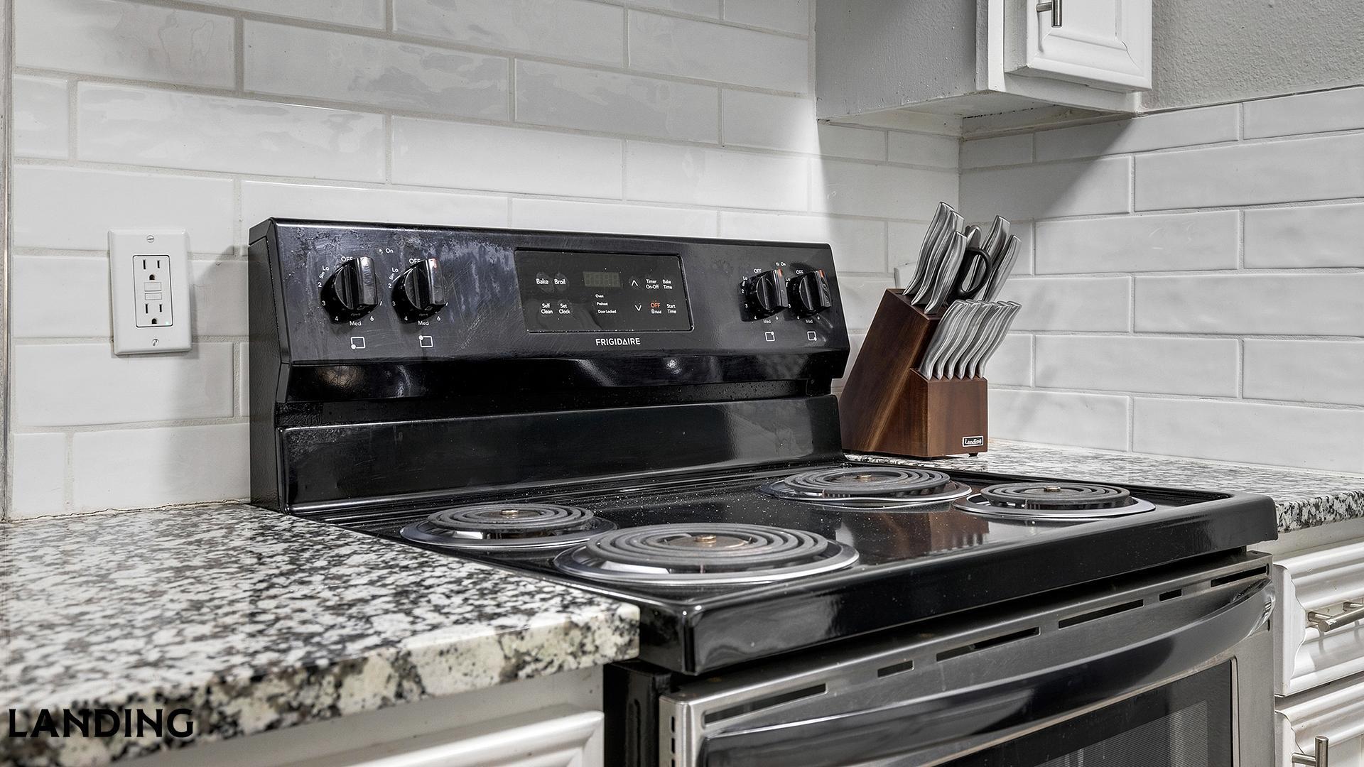 Building Photo - 130 Camino De Oro