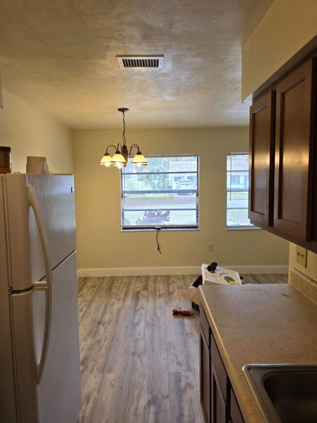 Primary Photo - Beautiful 2 bedroom 1 bathroom Single Fami...