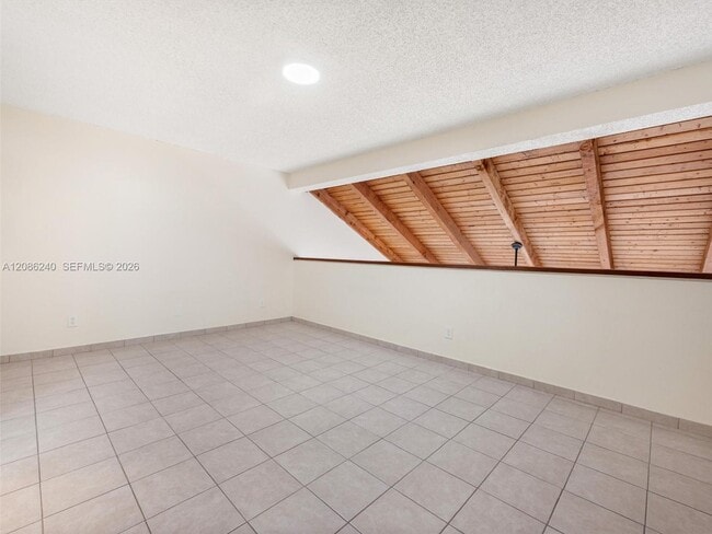 Building Photo - 1424 SW 131st Pl Cir E