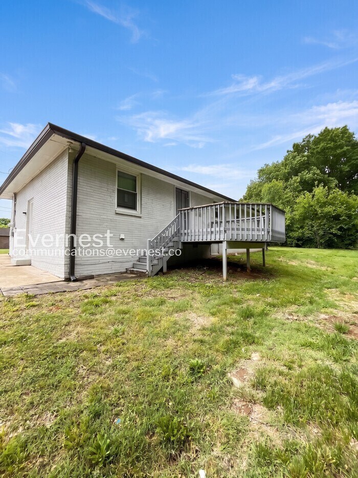 Building Photo - 212 Branch Trail
