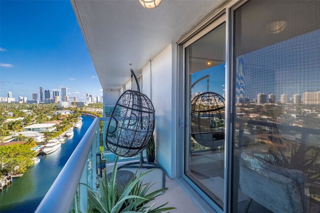 Building Photo - 2841 NE 163rd St