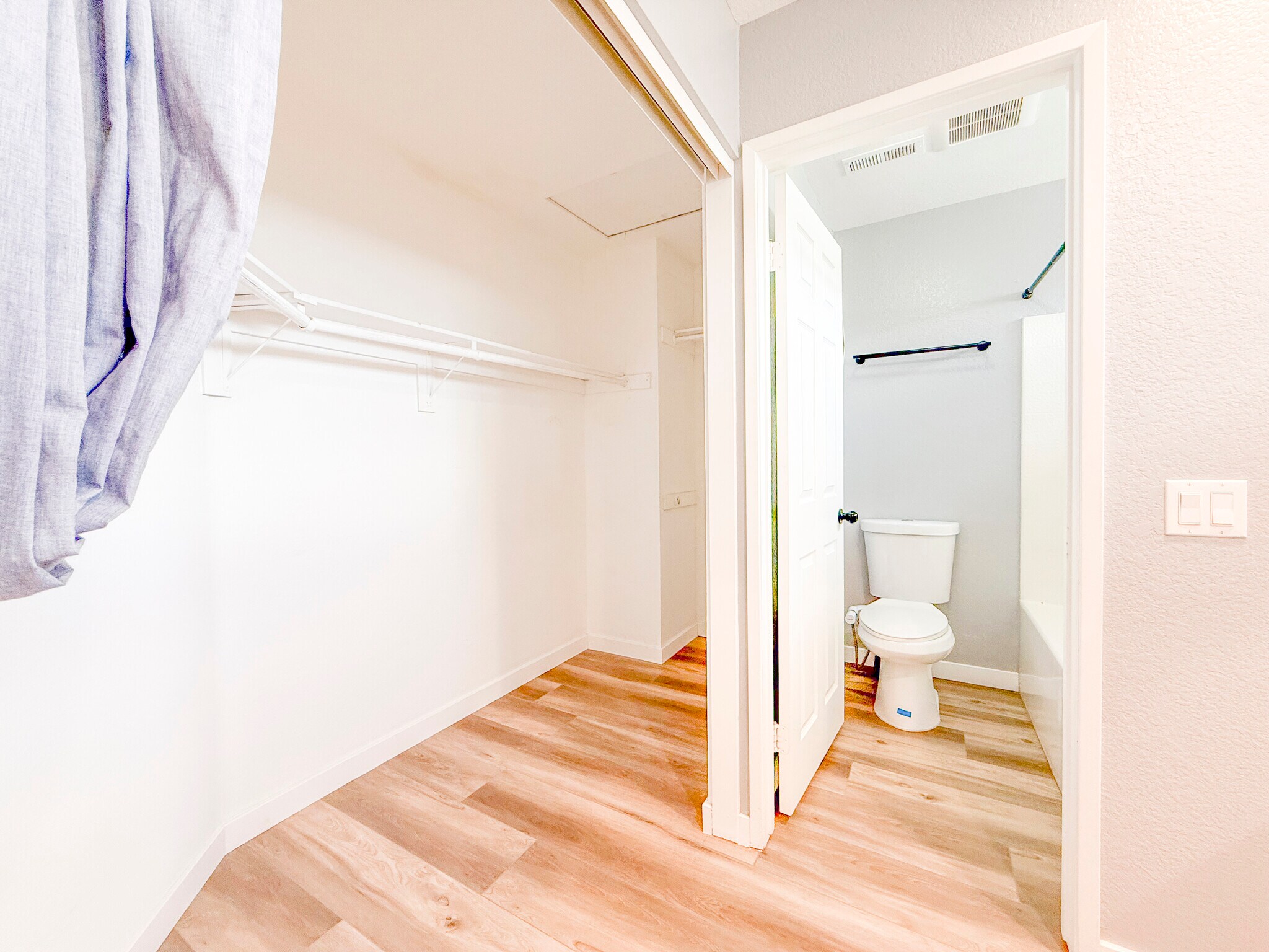 Primary closet + bathroom (upstairs) - 3598 Meadowlark St