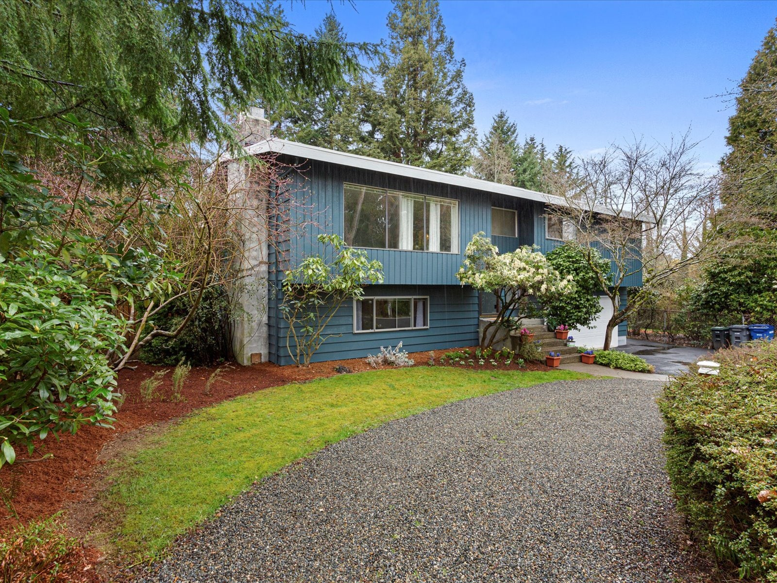 Building Photo - 16445 Ambaum Blvd S