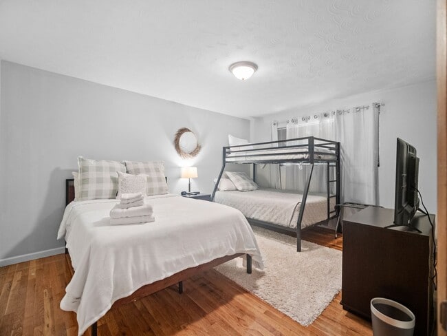 Building Photo - Comfort & Convenience in the Heart of Spokane (Furnished)