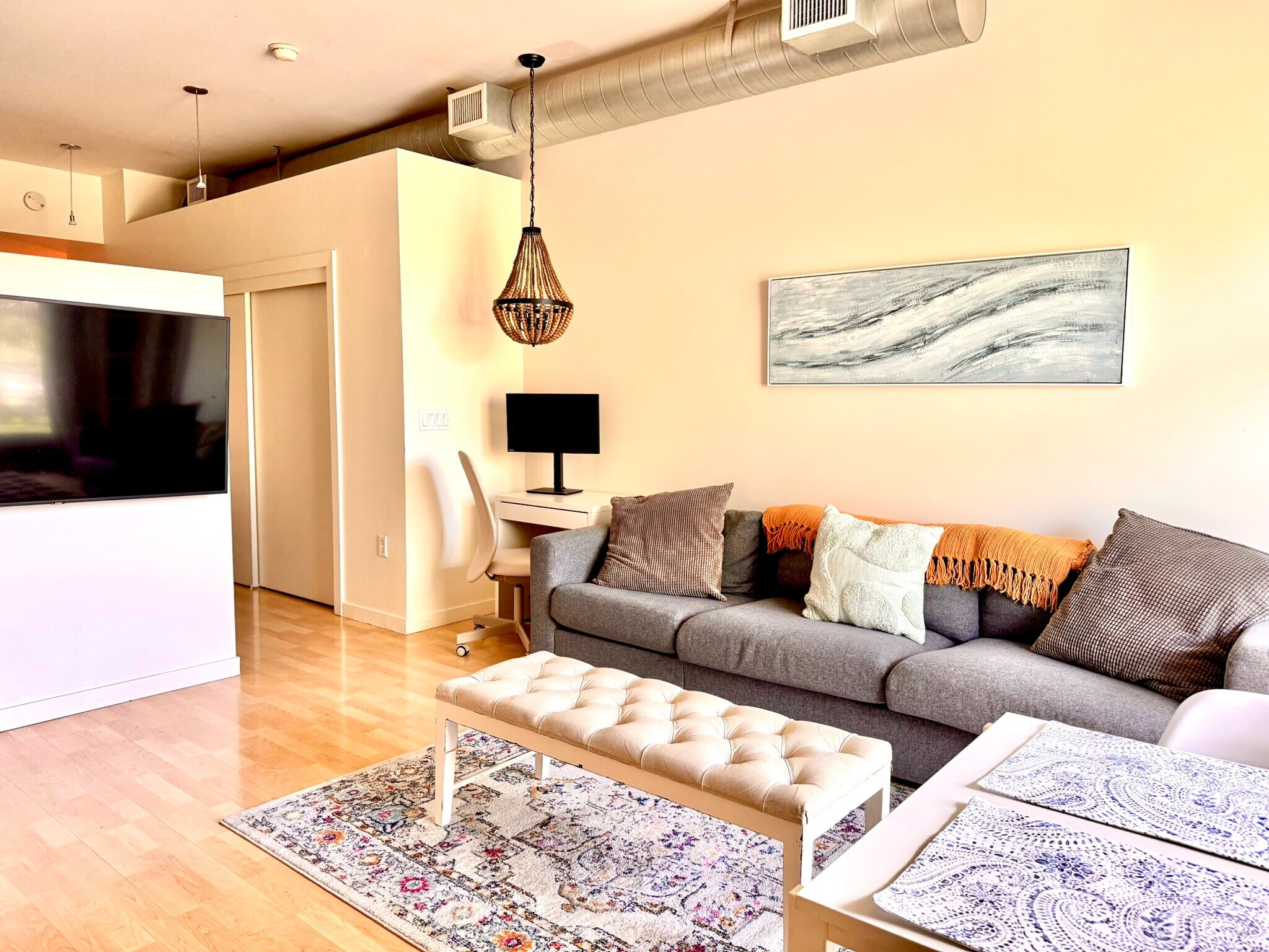 Building Photo - 889 Date St