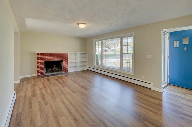 Building Photo - 140 Phillips Rd