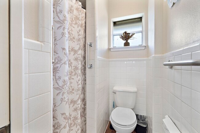 Building Photo - 4912 Goose Creek Dr