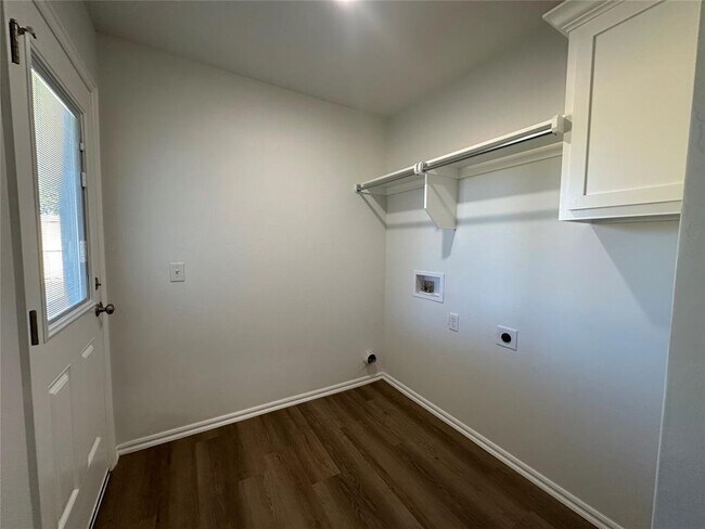 Building Photo - 11503 Mackenzie Wy