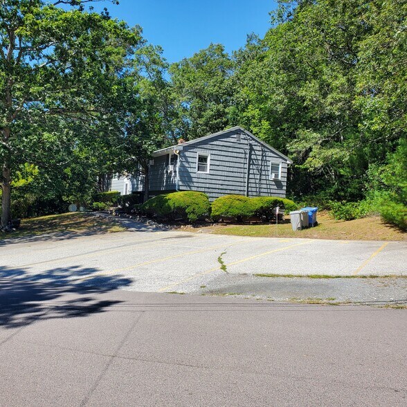 Building Photo - 87 Cheryl Ln