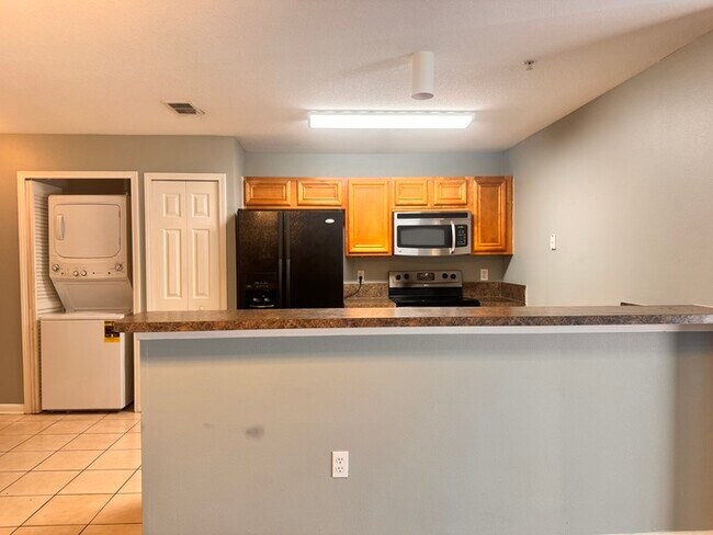 Building Photo - 6984 Ortega Woods Dr