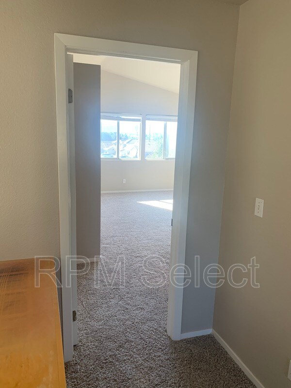 Building Photo - 4932 Chaps Ct