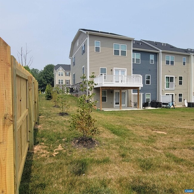 Building Photo - 2016 Landon Ln