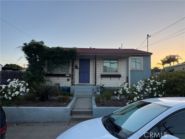 Primary Photo - 2544 Ulric St