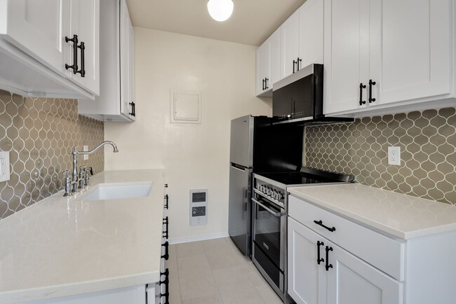 Interior Photo - Glen Eden LLC