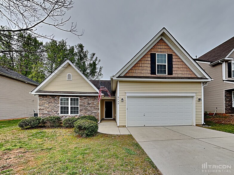 Building Photo - 6235 Leslie Drive