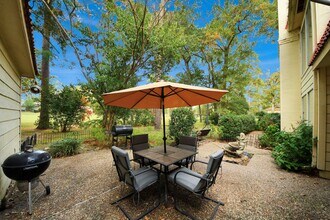 Building Photo - 17 Winged Foot Dr