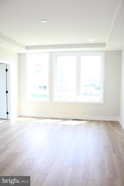 Building Photo - 205 Manion Aly