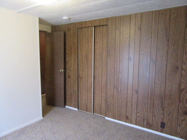 Building Photo - 644 31 Rd