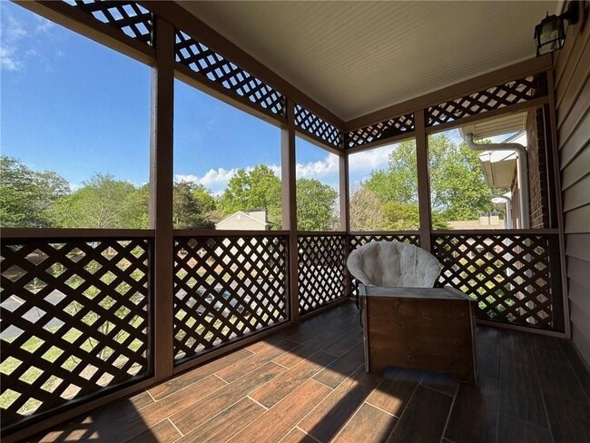Building Photo - 336 Quail Run