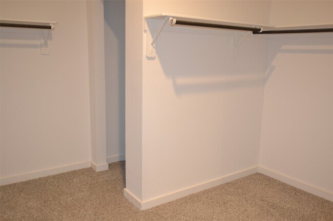 Building Photo - 1607 Portorosso Dr