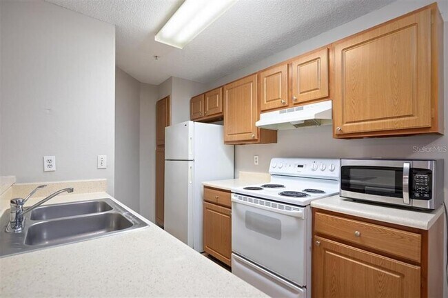 Building Photo - 637 Buoy Ln