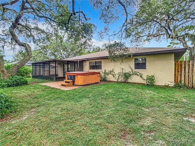 Building Photo - 1237 N Lion Cub Point